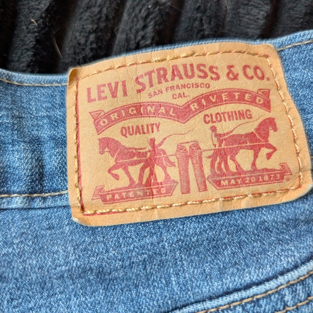 Levi's Blue Distressed Jean Shorts - Picture 6 of 6